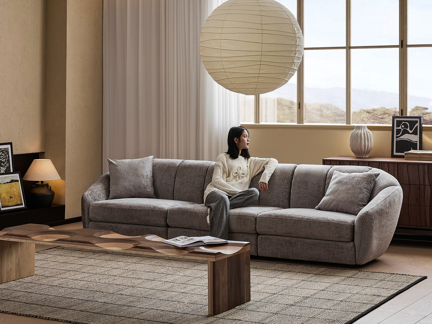 Modern scallop sofa - 3 seats, curved design, soft velvet fabric and non slip base