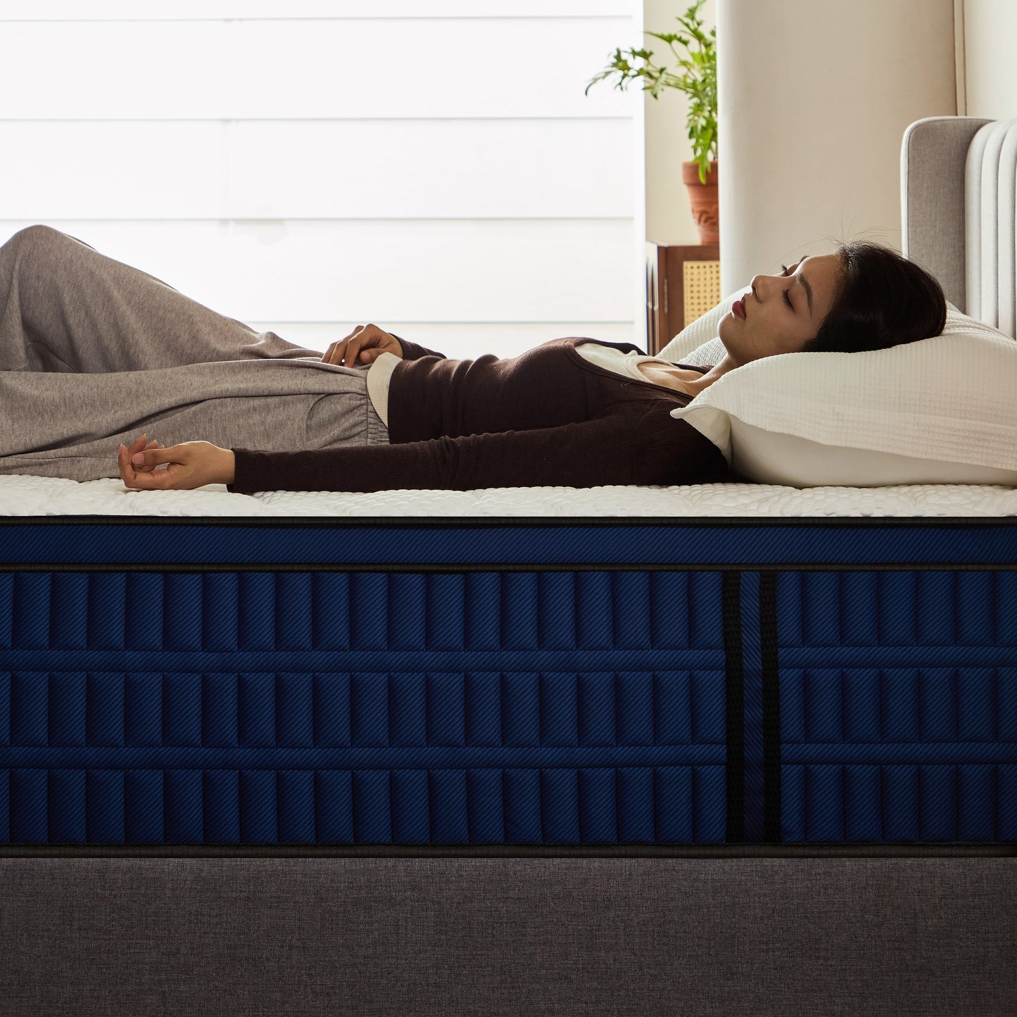 14" Hybrid Mattress, Medium-Firm Gel Memory Foam & Pocket Coils, Cooling Pillow Top, Edge Support, CertiPUR-US, Mattress in a Box