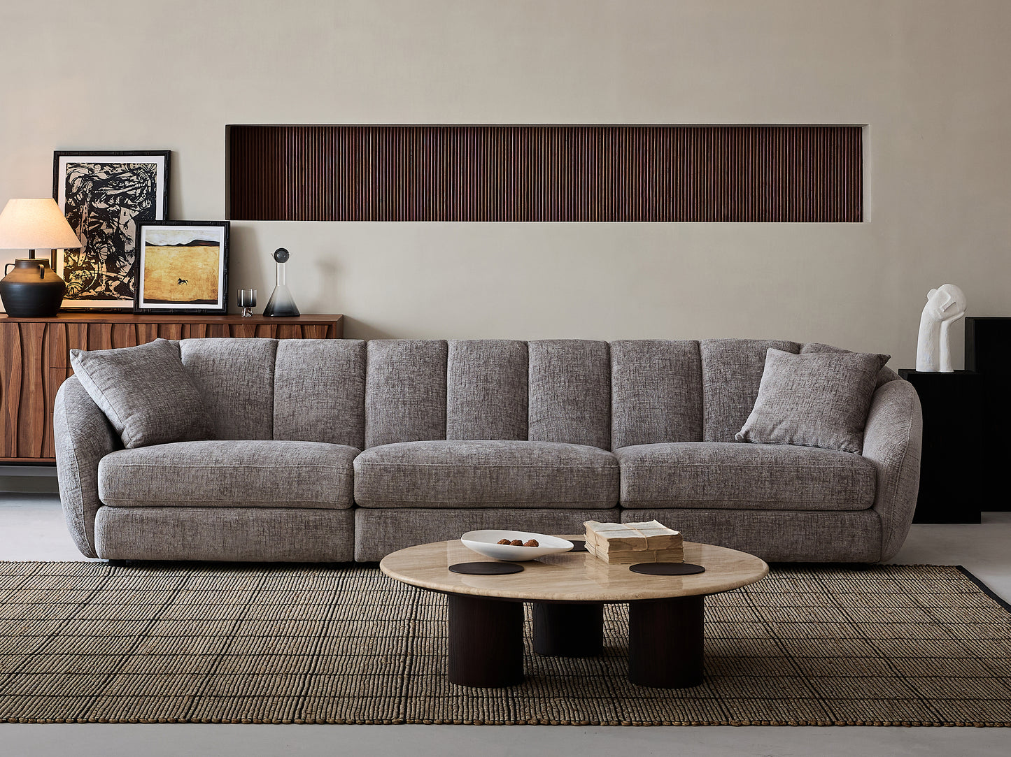 Modern scallop sofa - 3 seats, curved design, soft velvet fabric and non slip base