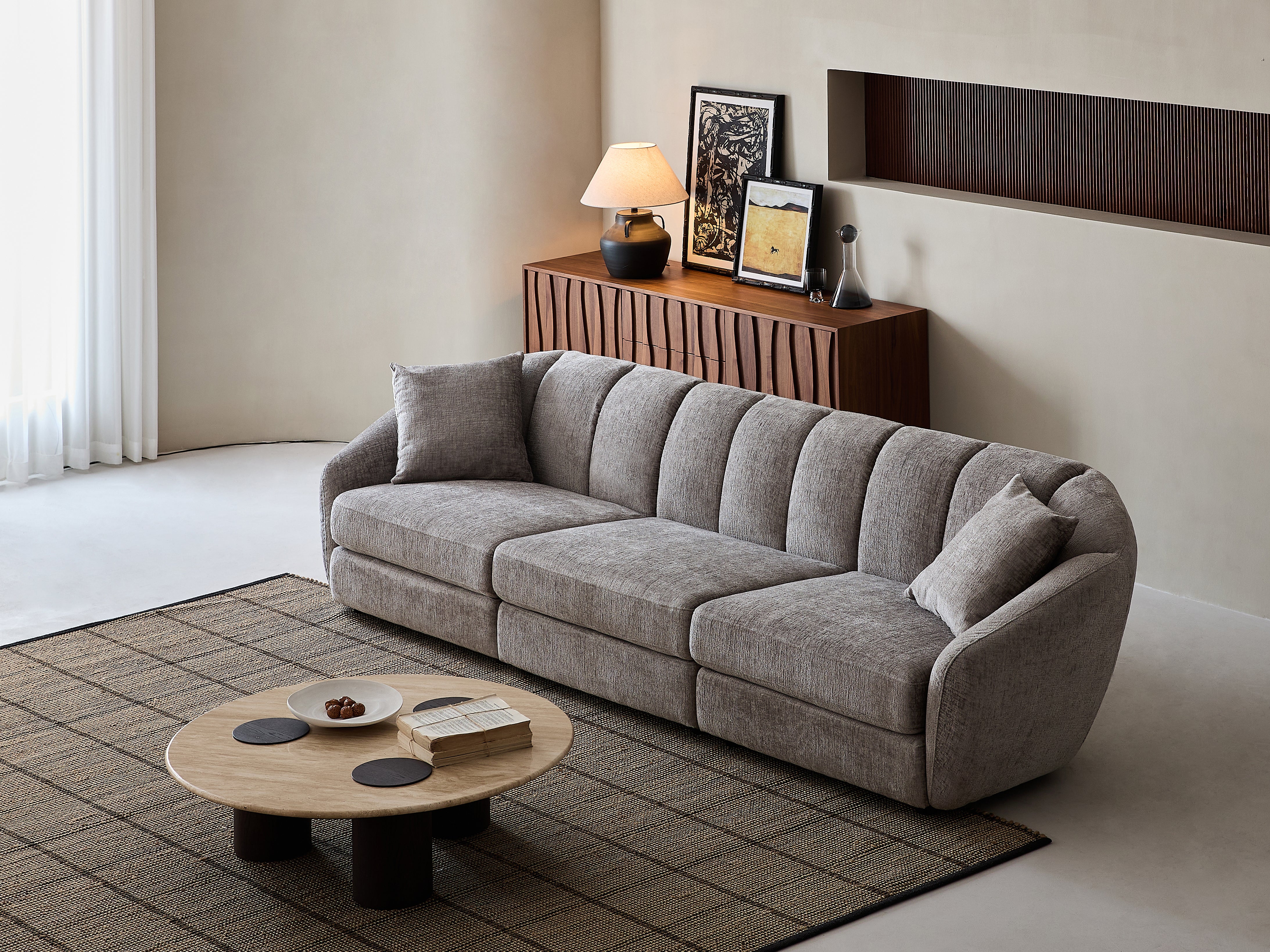 Modern scallop sofa - 3 seats, curved design, soft velvet fabric and non slip base