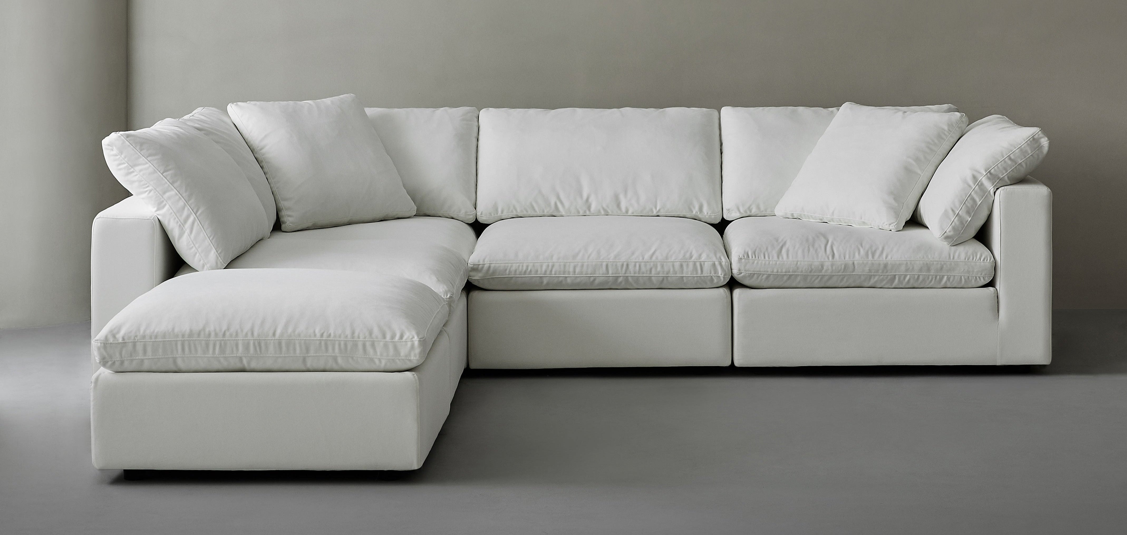 Modern Modular Design With Straight 4 Person Seating With Ottoman